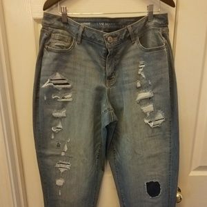 *SOLD* Denim Boyfriend Capris